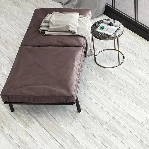 Suelo Laminado AC4 Biselado 8mm Espuma Marina