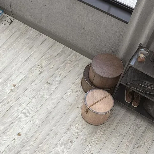 Suelo Laminado AC4 8mm Click Bisel Gris Salerno