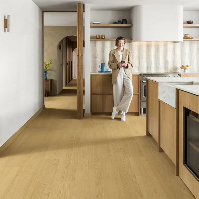 Tarima Laminada Roble Duna QUICK STEP | AC4 | Instalación Flotante en Click | Resistencia Agua