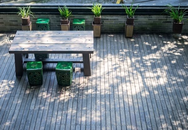 5 ideas para decorar tu terraza o balcón (y que valga para todo el año)